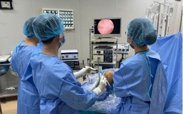 Bệnh viện Đa khoa TP Cần Thơ phẫu thuật “2 trong 1” cứu khớp gối với chấn thương phức tạp