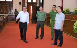 Chủ tịch UBND TP. Cần Thơ kiểm tra công tác chuẩn bị Ngày hội toàn dân bảo vệ ANTQ “điểm” tại phường Vị Tân