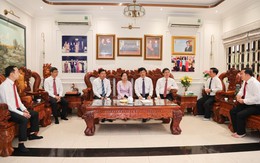 Trưởng Ban Tổ chức Trung ương Nguyễn Duy Ngọc tri ân các Anh hùng liệt sĩ
