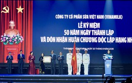 Vinamilk đón nhận Huân chương Độc lập hạng Nhất tại dấu mốc 50 năm