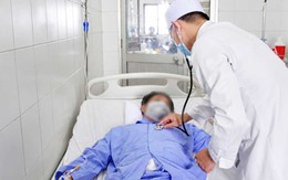 Cần Thơ: Báo động đỏ nội viện cứu sống bệnh nhân bị 2 thanh sắt xuyên qua cơ thể