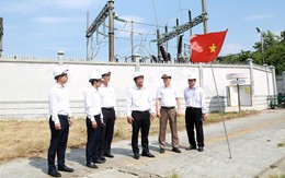 Gắn biển công trình chào mừng kỷ niệm 50 năm Ngày thành lập Công ty Điện lực Đà Nẵng
