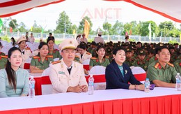 Tiếp sức học sinh Trường Văn hóa Công an nhân dân III vững bước vào năm học mới