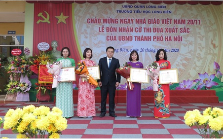 Hà Nội: Tưng bừng các hoạt động kỷ niệm 38 năm Ngày nhà giáo Việt Nam