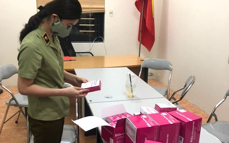 Hà Nội: Tạm giữ 400 bộ dụng cụ xét nghiệm Covid-19 không hóa đơn, chứng từ