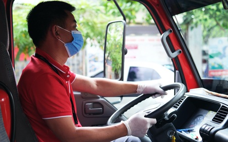 J&T Express mở rộng dịch vụ vận chuyển quốc tế với hơn 200 quốc gia
