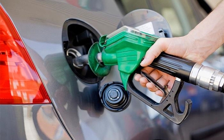 Giá xăng, dầu tăng mạnh, RON 95 gần chạm ngưỡng 26.000 đồng/lít