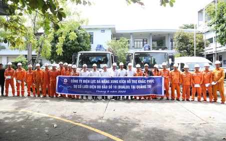 EVNCPC khẩn trương hỗ trợ điện lực Quảng Trị, Hà Tĩnh sau bão số 10