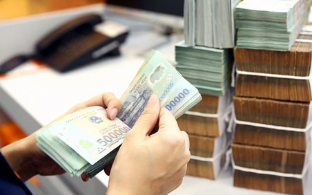 Tiền gửi dân cư tại ngân hàng vượt 11,43 triệu tỷ đồng