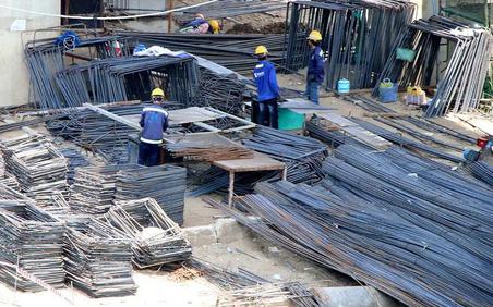 Giá vật liệu xây dựng được hình thành theo cơ chế thị trường