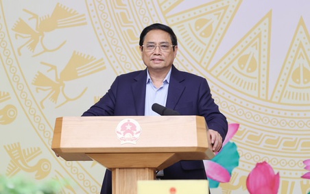 Thủ tướng biểu dương kết quả của Ngân hàng Nhà nước và nhiều tỉnh thành trong chuyển đổi số