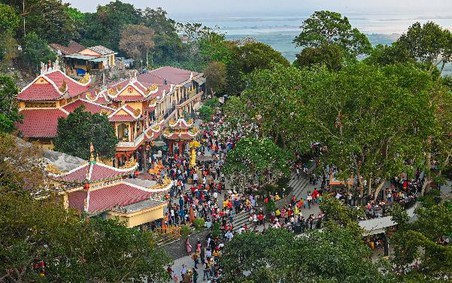Tháng 5 âm lịch, không thể bỏ qua Lễ Vía Linh Sơn Thánh Mẫu linh thiêng tại núi Bà, Tây Ninh