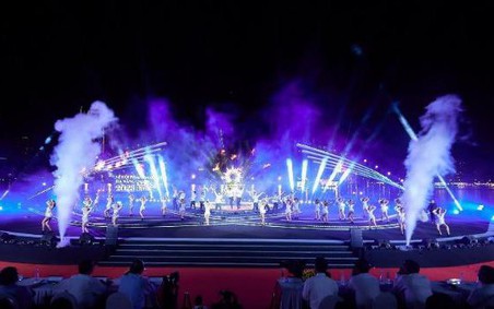 Không chỉ pháo hoa, sân khấu nghệ thuật đêm khai mạc DIFF 2023 cũng khiến khán giả phải “wow”