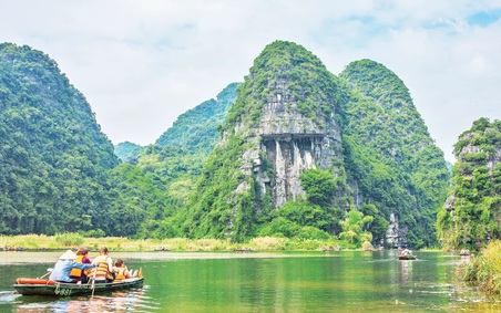 Trong 11 tháng, Việt Nam đón gần 19,2 triệu lượt khách quốc tế