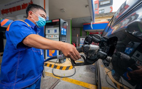 Giá xăng, dầu tăng trở lại sau hai lần giảm liên tiếp