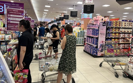 Bán lẻ hàng hóa và doanh thu dịch vụ tiêu dùng 4 tháng đầu năm tăng 9,9%