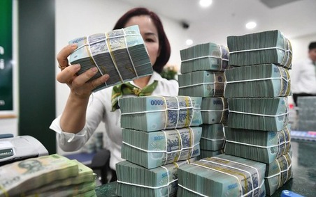 Tiền tiết kiệm của dân cư vào ngân hàng đã đạt 7,537 triệu tỷ đồng