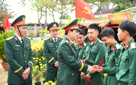 “Hoa Bộ đội”