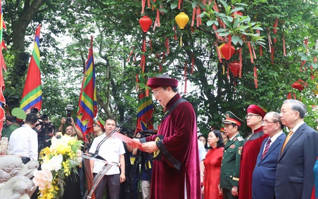 Chủ tịch UBND tỉnh Phú Thọ đọc Chúc văn khích lệ tinh thần yêu nước trong Lễ giỗ Tổ Hùng Vương