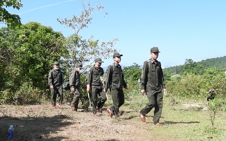Chuyện nghề giữ rừng trong mùa nắng nóng: Những bước chân thầm lặng giữa đại ngàn