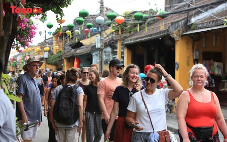 Việt Nam vào tốp đầu châu Á về tỷ lệ khách quốc tế quay trở lại