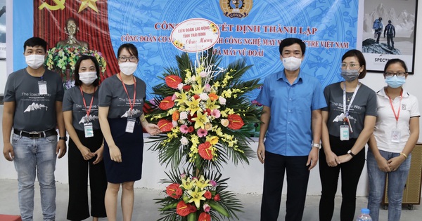 Thái Bình: Liên đoàn Lao động Vũ Thư kết nạp gần 600 đoàn viên công đoàn - Doanh nghiệp và Tiếp thị