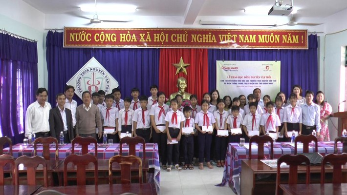 Lễ trao học bổng Nguyễn Văn Trỗi